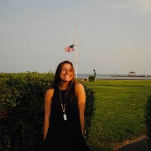 Meet your Posher, Daniela
